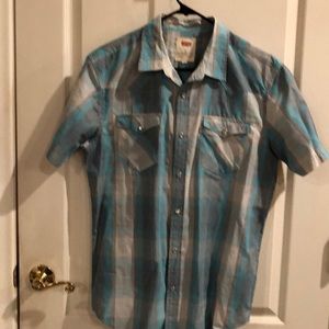 Levi’s and Urban pipeline shirts size M